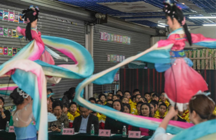 傳承傳統文化　倡導文明風尚