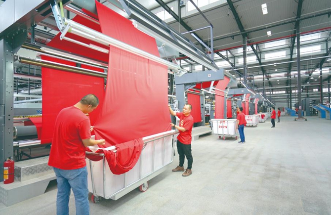 工業振興蹄疾步穩