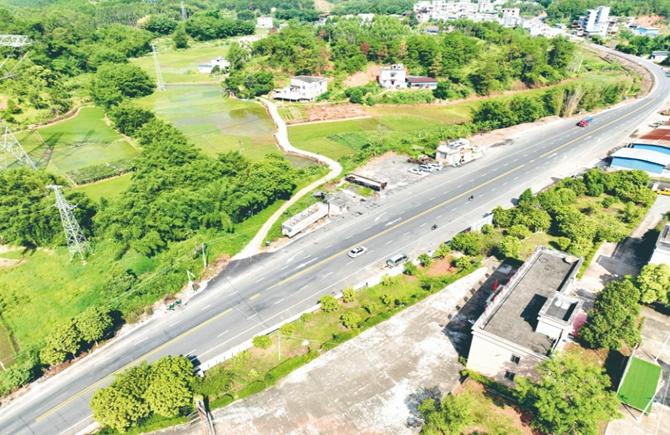 兩個路面中修工程通過竣工驗收