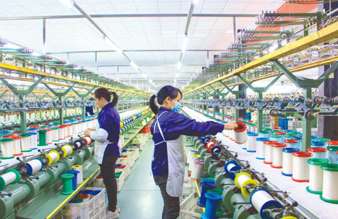 節前趕訂單 絲綢生產忙