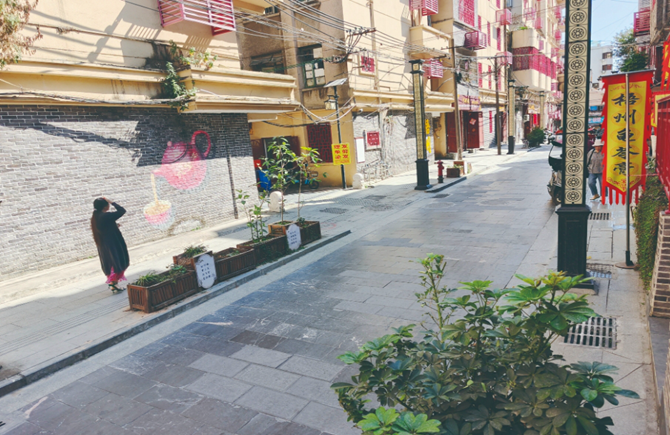 東正路鋪磚維護完成