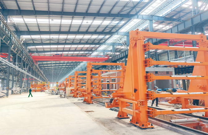 抓緊安裝 生產設備