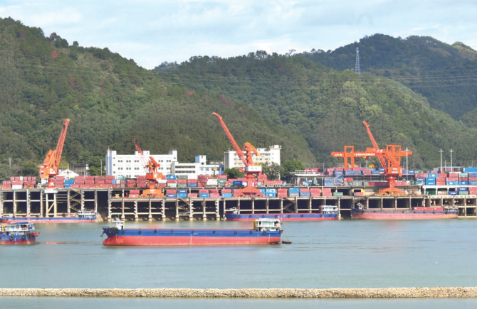 梧州港活力涌動(dòng)