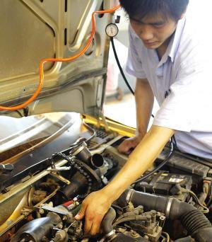 DIY修車自學(xué)成才 如何變身成汽修犀利哥