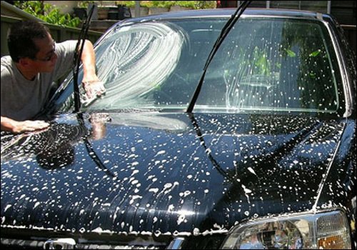 愛(ài)車(chē)從洗車(chē)開(kāi)始 夏日洗車(chē)注意事項(xiàng)說(shuō)明