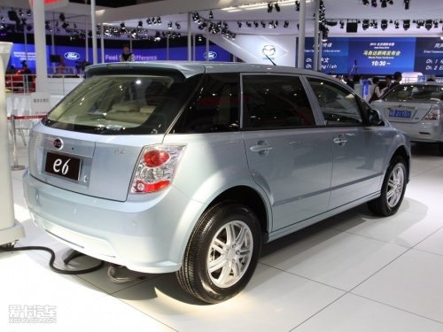 30萬的電動車 比亞迪E6純電動車9月上市