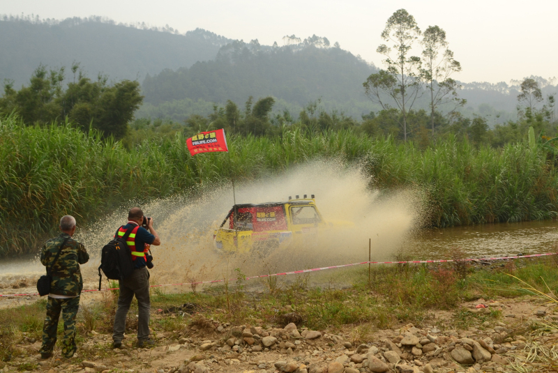 攝影愛好者在現場拍攝
