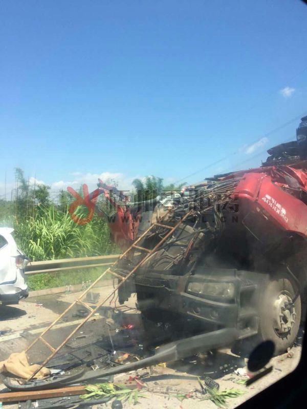 事故現場。 網友“老-男-孩”提供